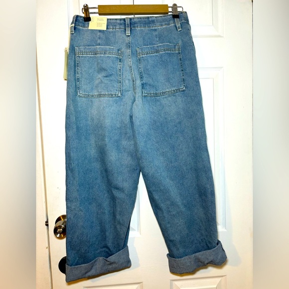 Universal Thread|Relaxed Straight Jeans|Size 4/27 - Picture 3 of 3